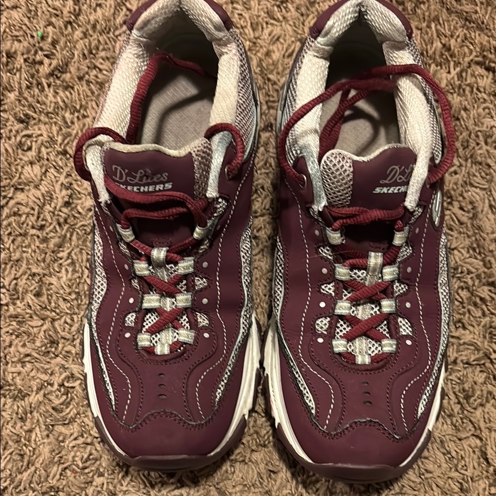 Skechers D'Lites Burgundy Sneakers